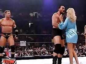 wwe - ECW Extreme Bikini Đánh tay chạm trán - Torrie Wilson vs. Kelly Kelly 2006 8-22